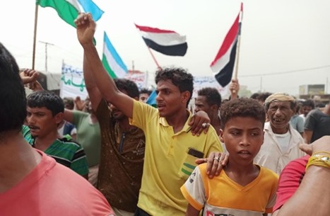 التهاميون ينتفضون ضد طارق صالح
