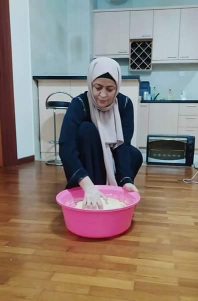 يمنى مهدي