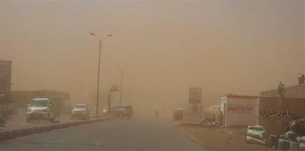 عاصفة رملية بالمخا